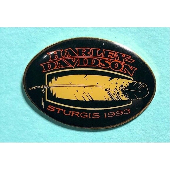 1993 Harley-Davidson Sturgis,SD-Black Hills Motor Cycle Rally Feather pin - Picture 1 of 2
